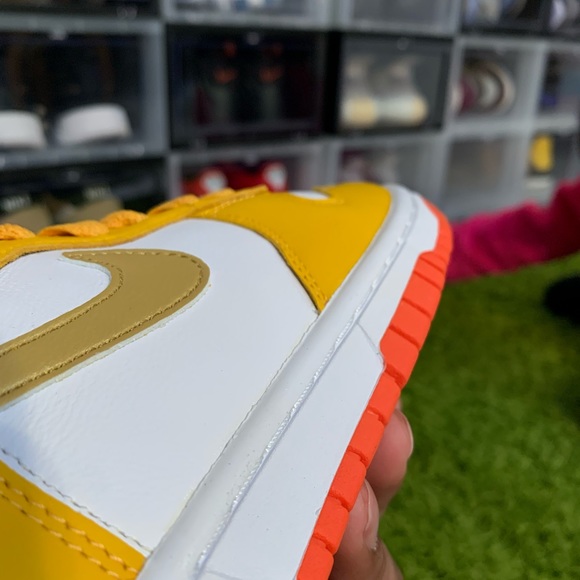 Nike Dunk High university gold and metallic gold - Picture 4 of 5